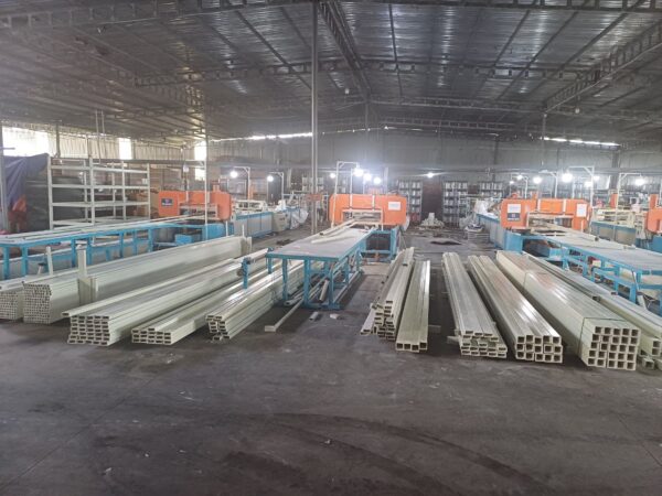 Trang chủ 30 Xà gồ nhựa Composite